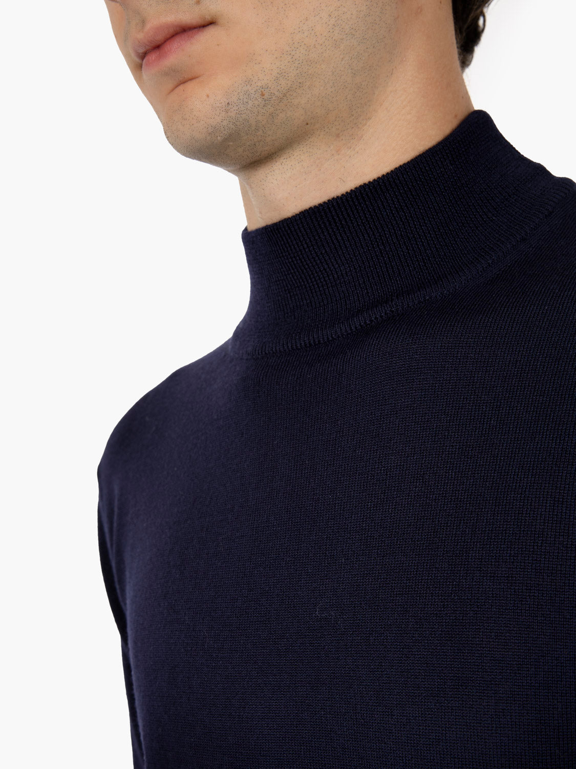 Maglia a lupetto in lana navy