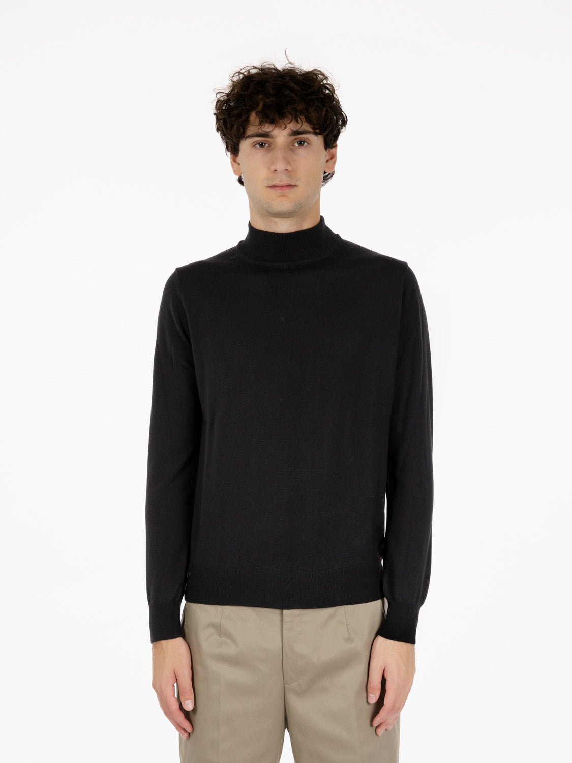 Maglia a lupetto in lana nero