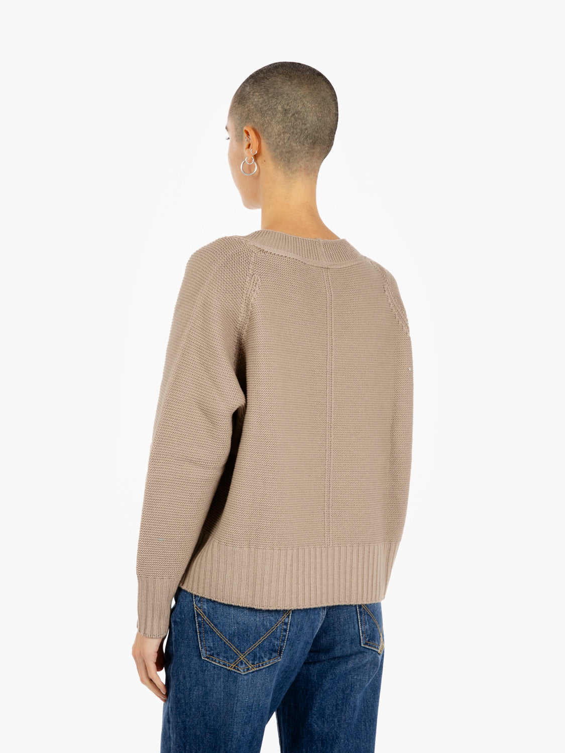 Maglia con scollo a V beige