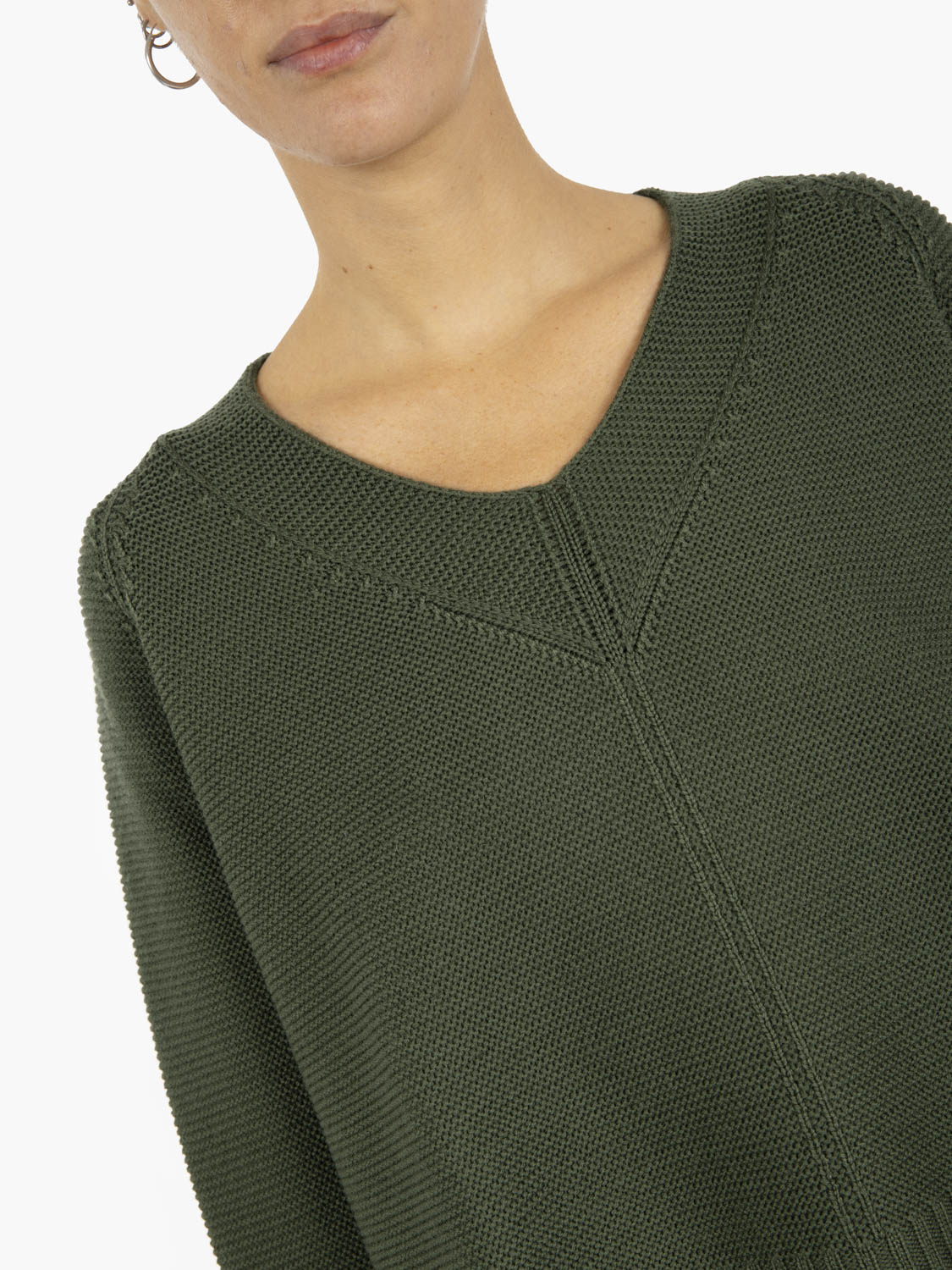 Maglia con scollo a V verde militare