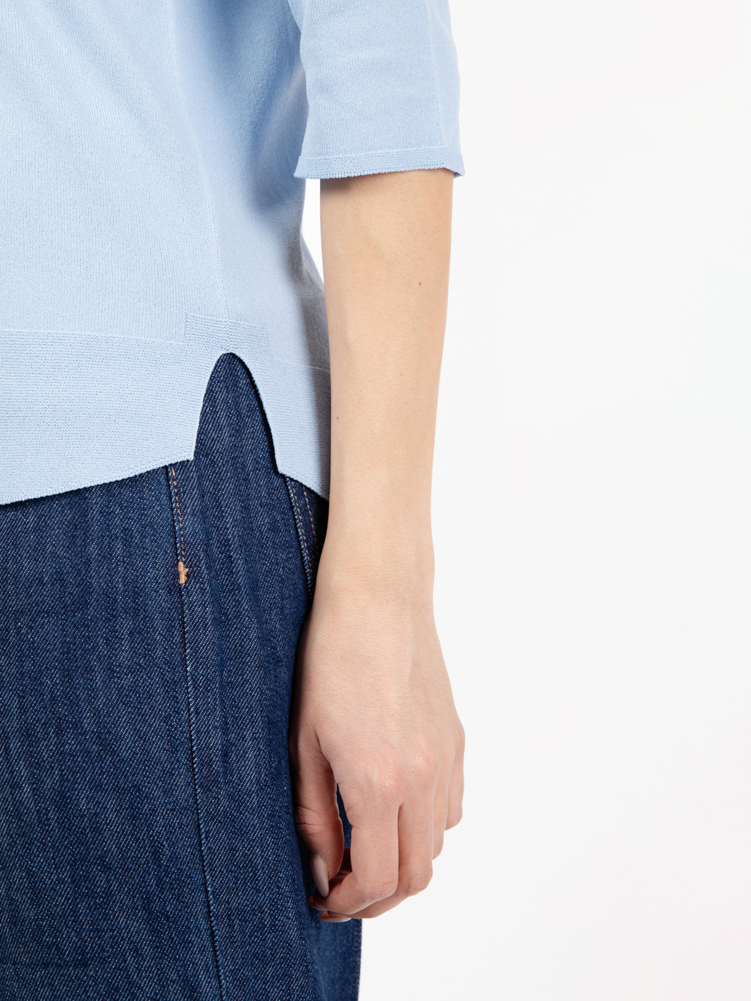 Maglia girocollo basic azzurro
