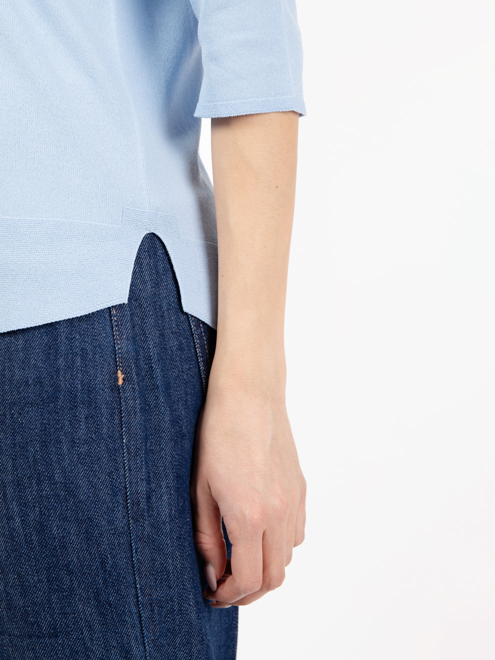 Maglia girocollo basic azzurro