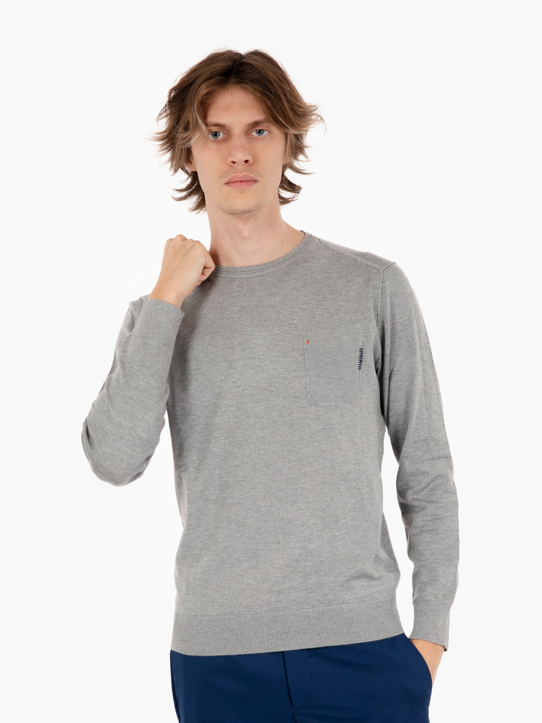 Maglia girocollo con taschino grigia