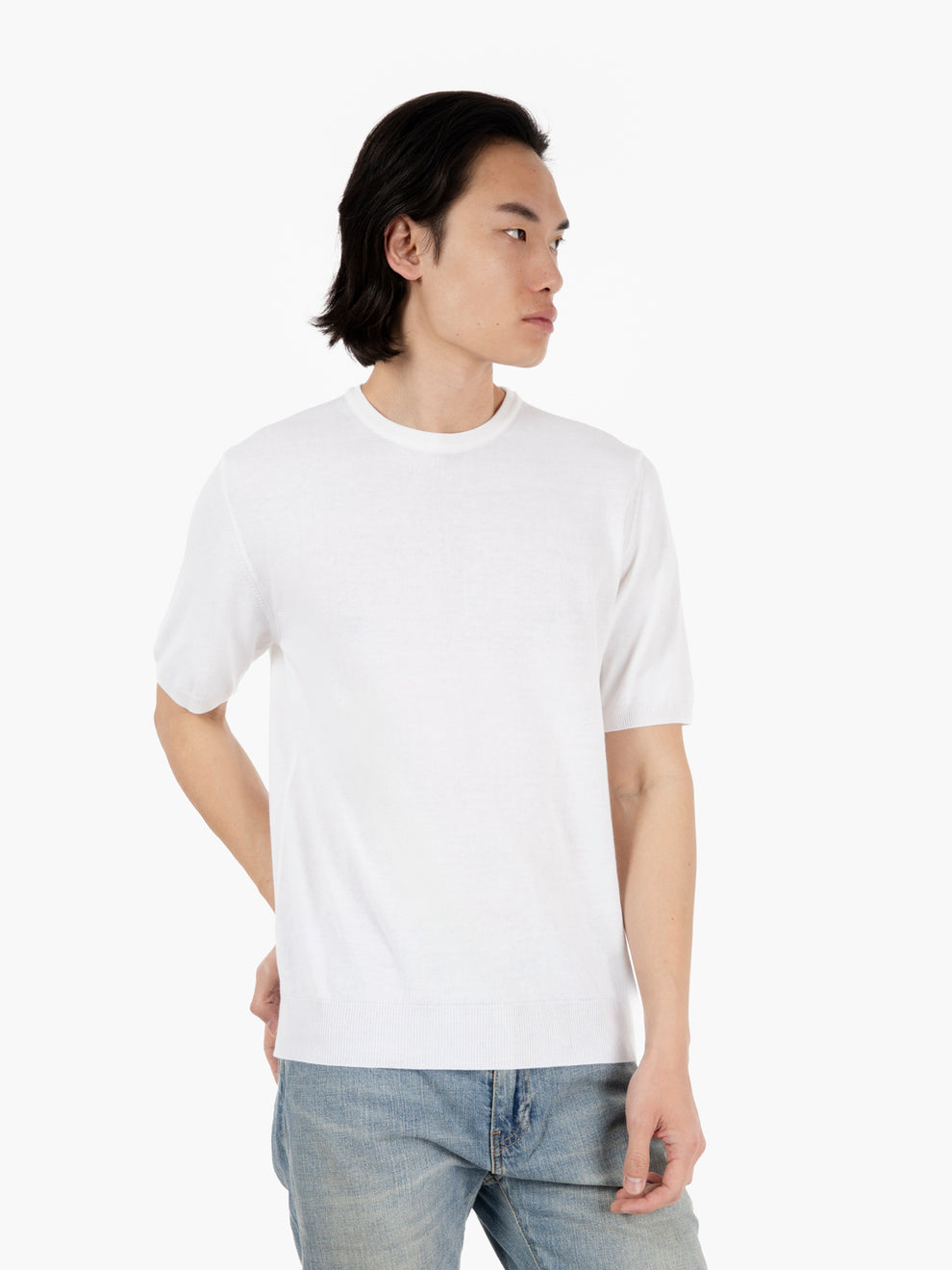 White cotton crew neck short sleeve shirt
