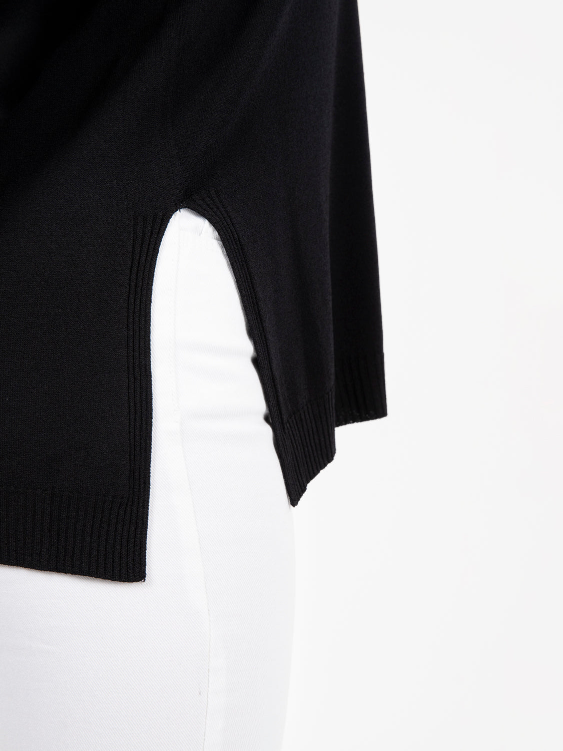 Maglia scollo a "V" nero