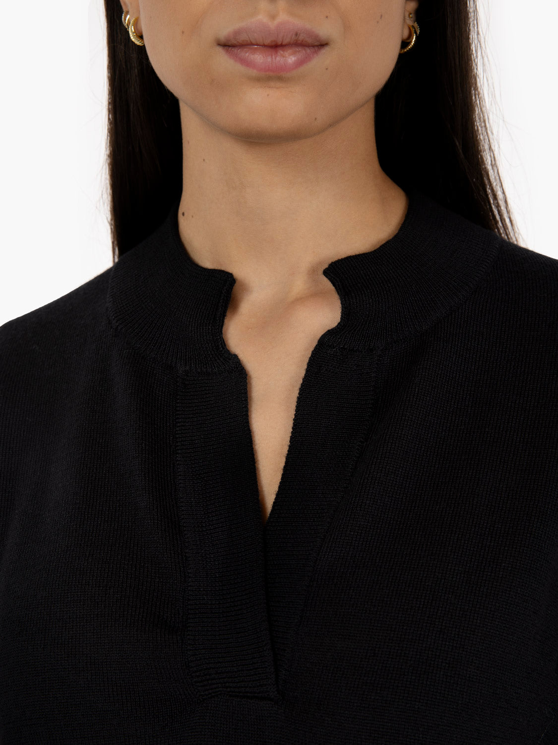 Maglione con dettaglio V nero