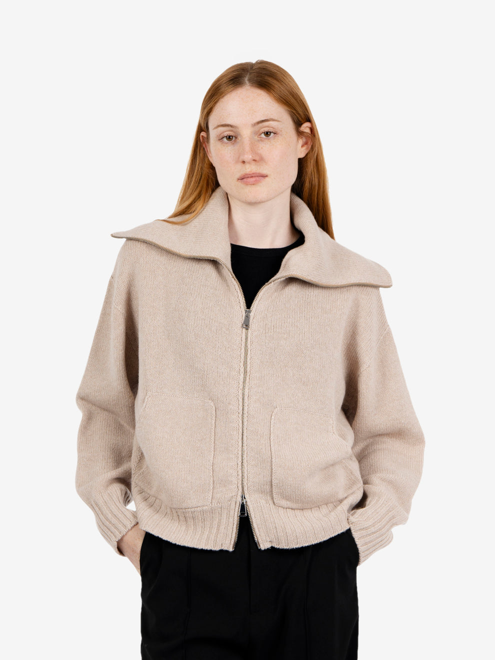Maglione con zip a collo alto sabbia