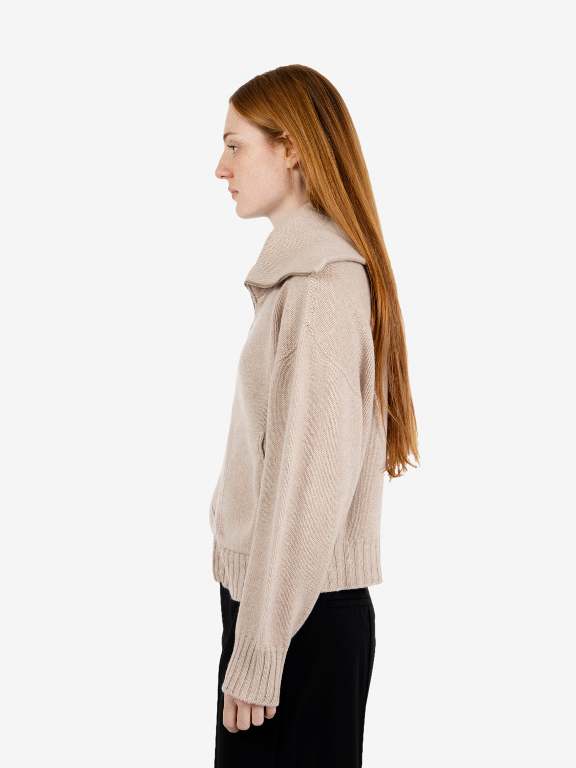 Maglione con zip a collo alto sabbia