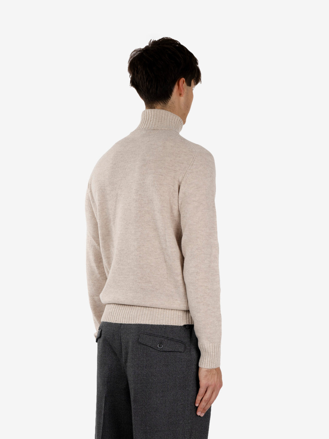Maglione dolcevita avena