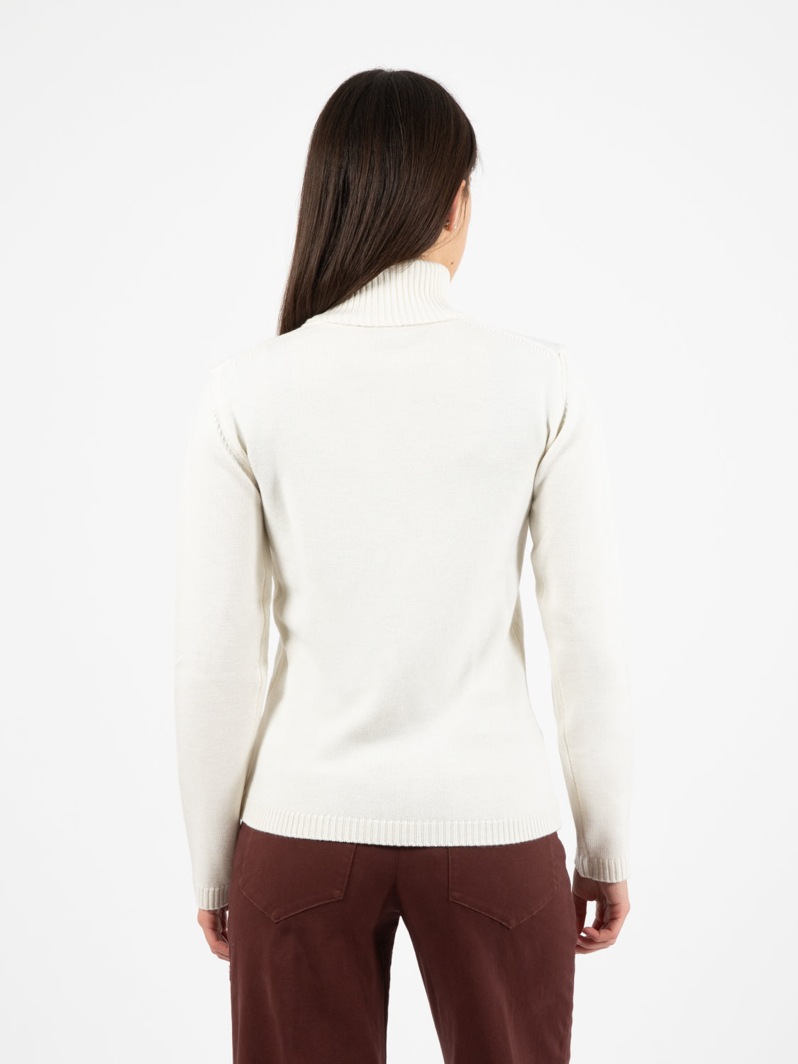 Ecru turtleneck sweater