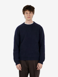Maglione girocollo a coste blu