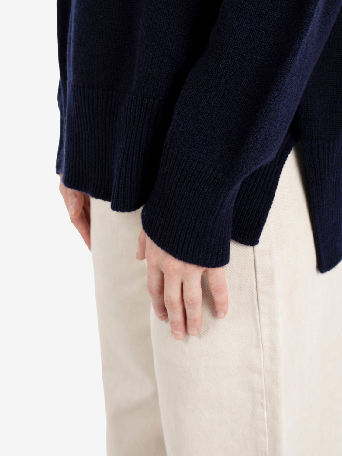 Maglione girocollo a ovetto blu
