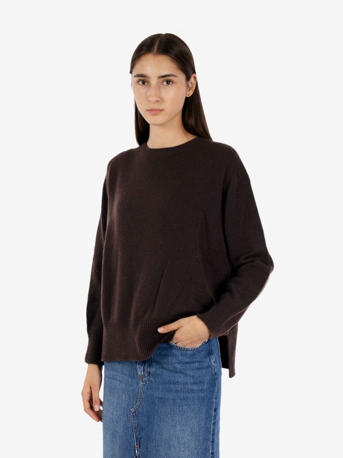 Crew neck egg-shaped coffee sweater