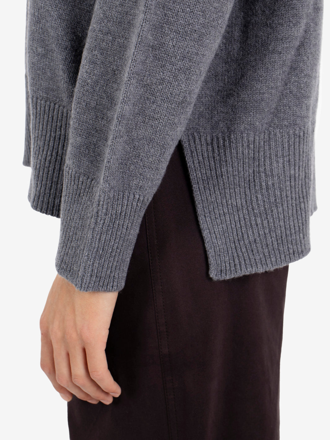 Smoky egg-shaped crew neck sweater