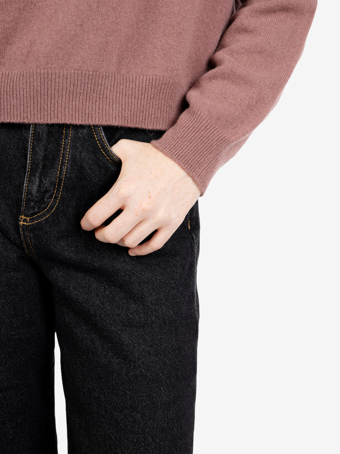 Maglione girocollo a scatola castagna