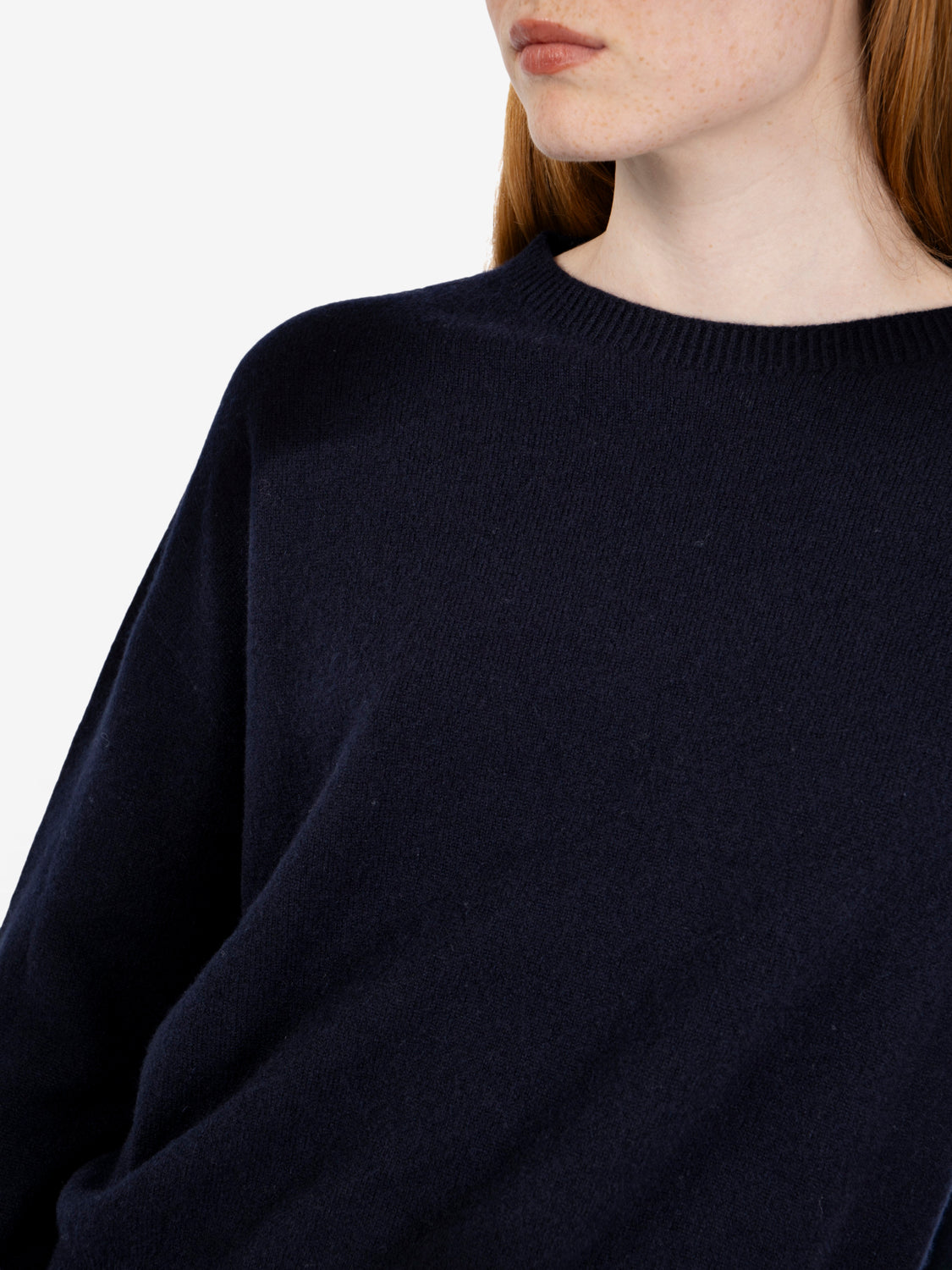 Maglione girocollo a scatola notte