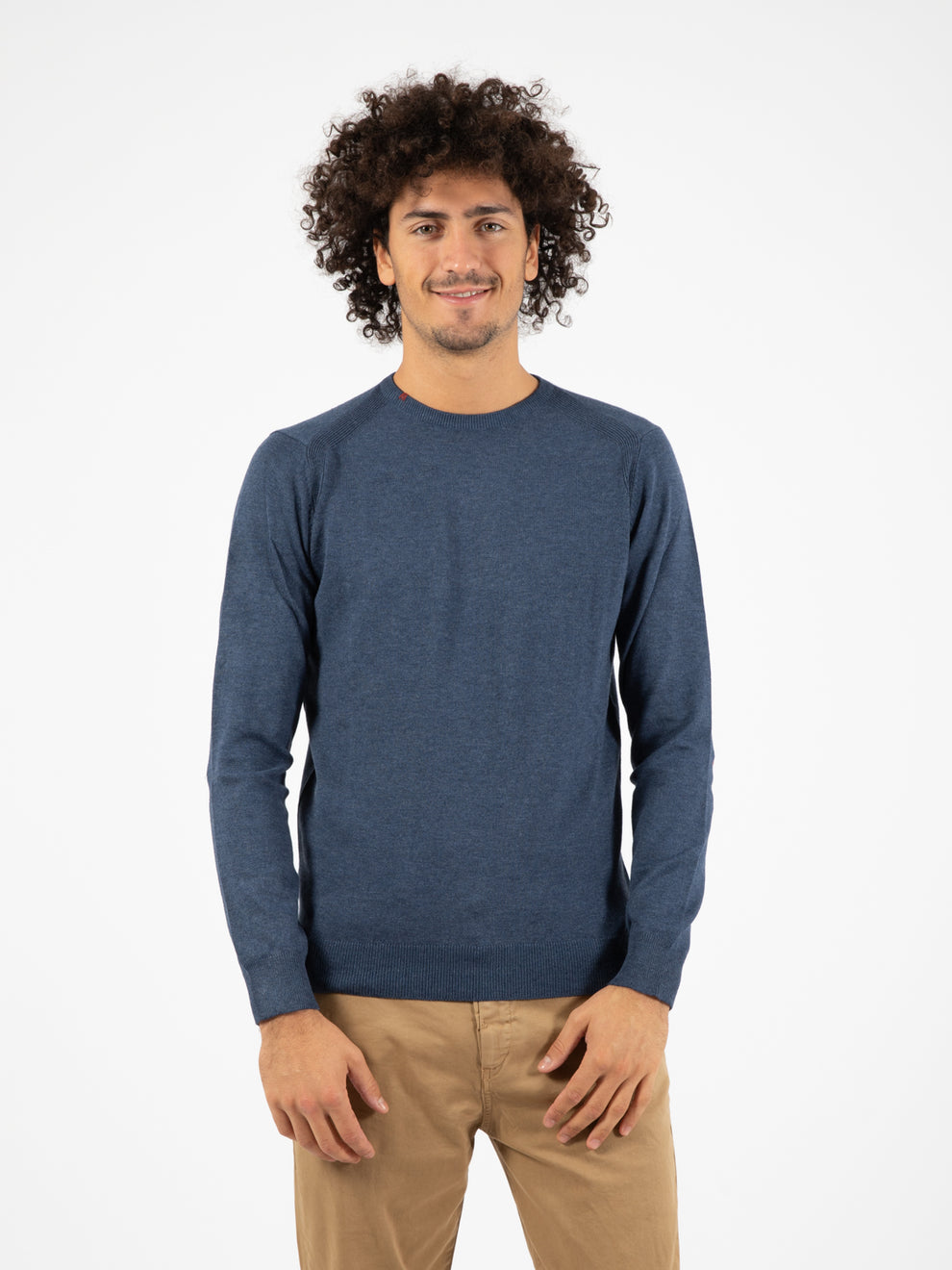 Maglione girocollo con toppe blu