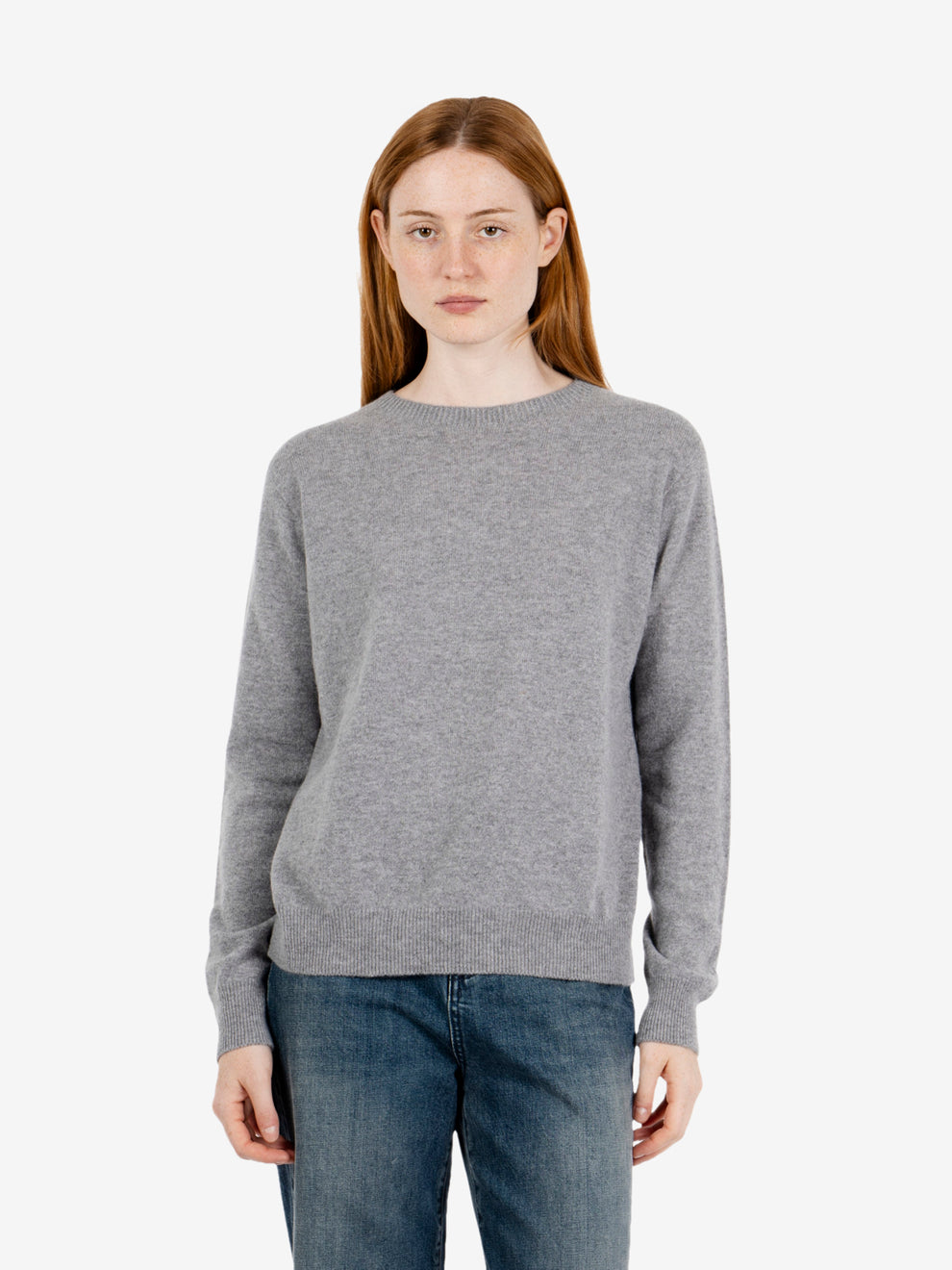 Medium grey crew-neck cashmere sweater