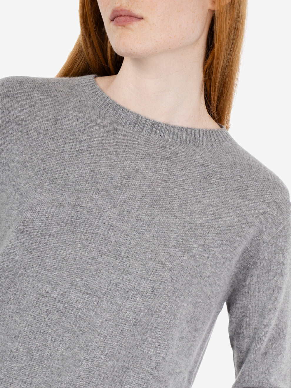 Medium grey crew-neck cashmere sweater