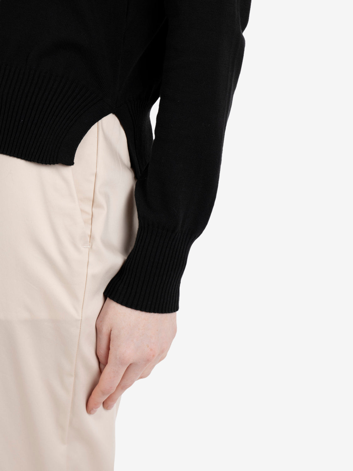 Maglione girocollo in cotone nero