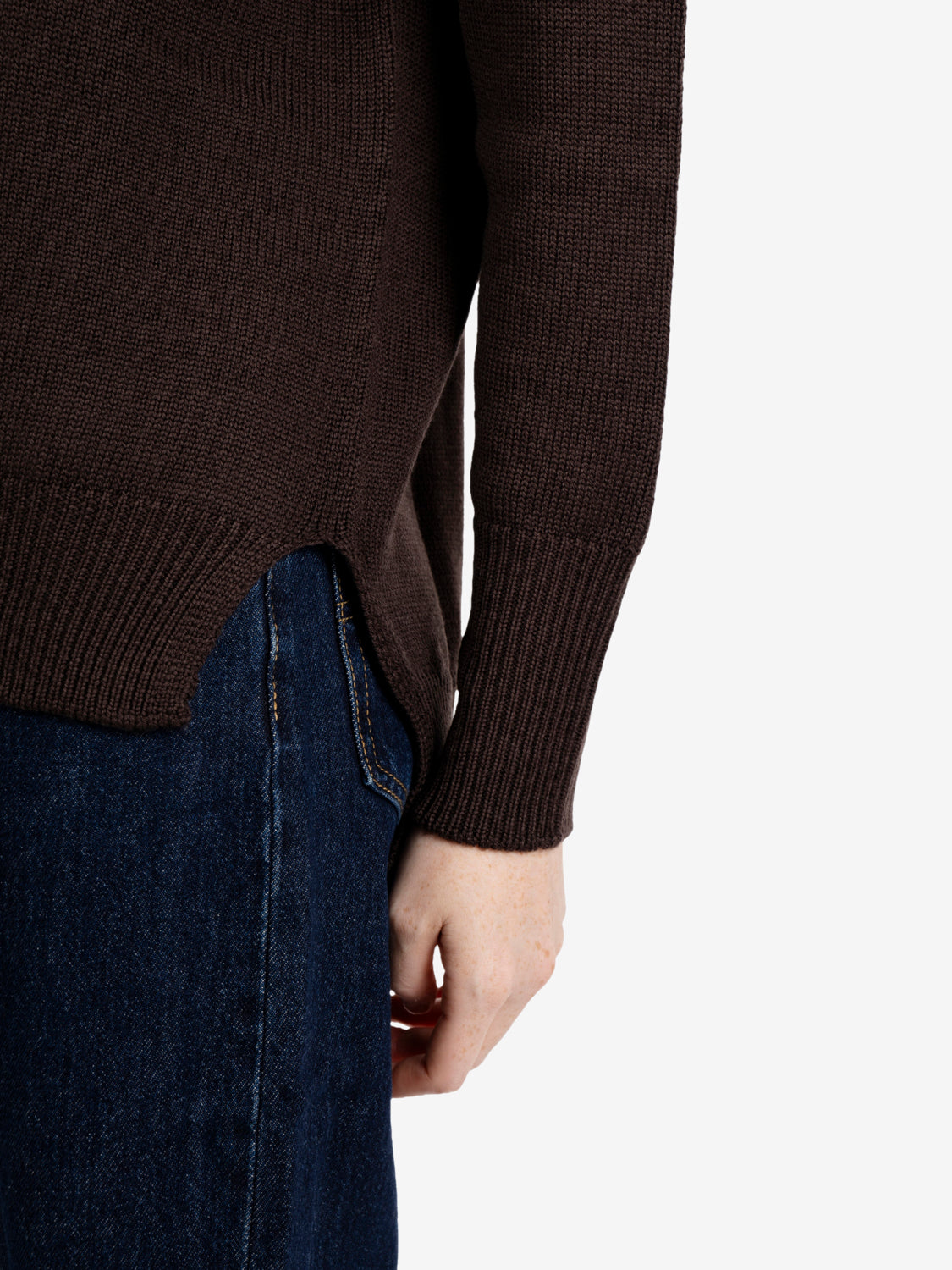 Maglione girocollo in lana moro