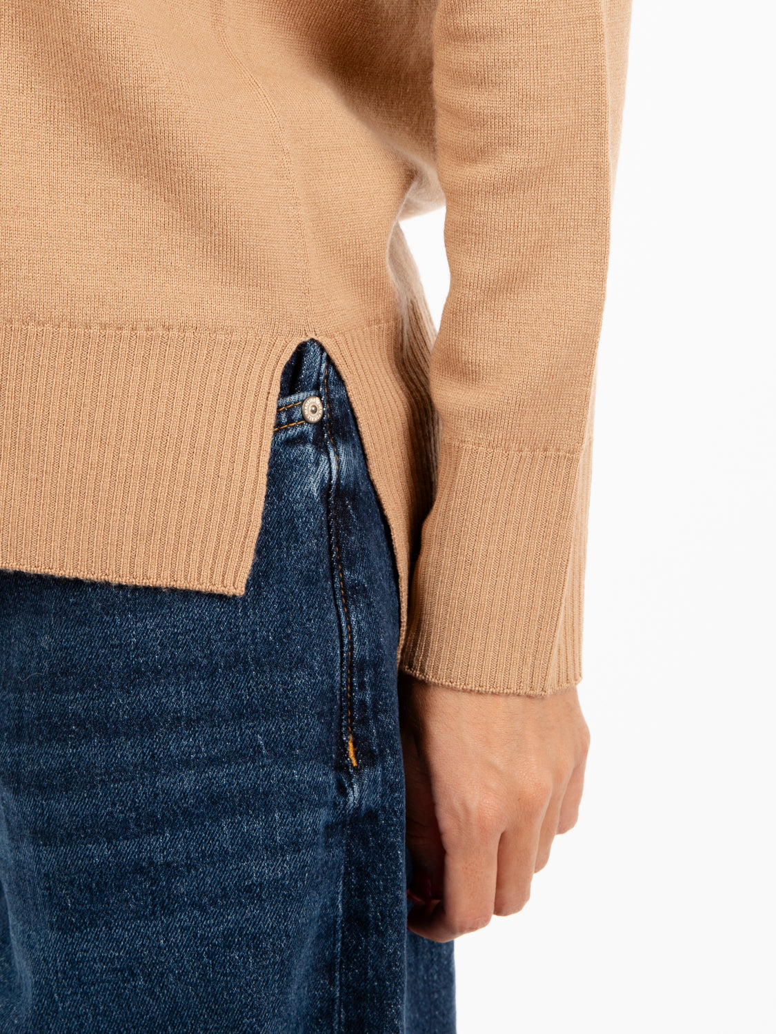 Maglione in lana cammello