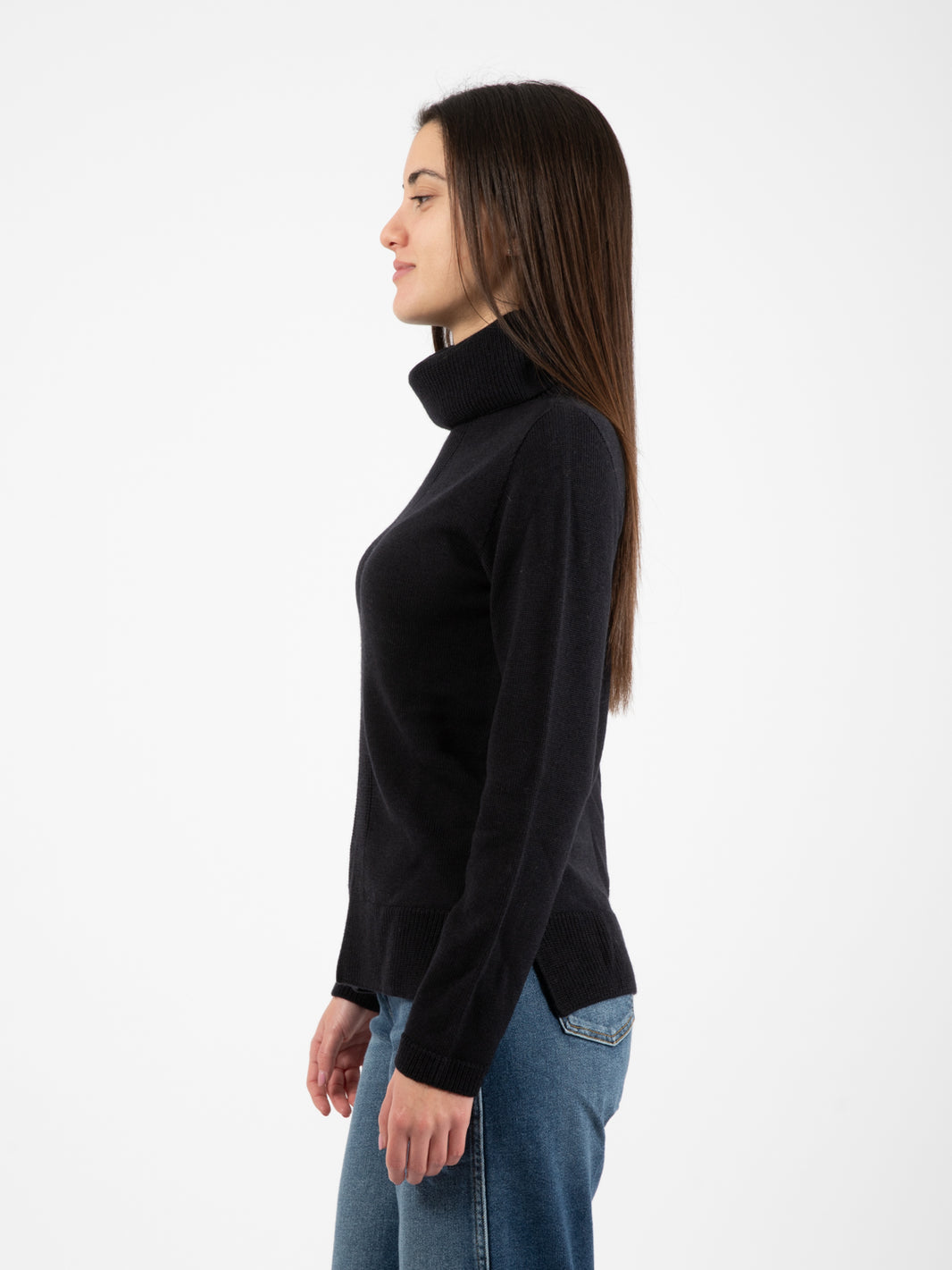 Maglione in lana con collo a ciambella nero