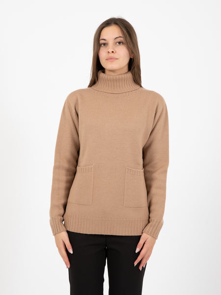 Maglione in lana dolcevita cammello