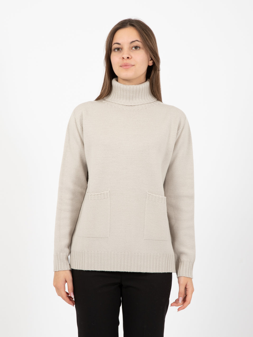 Maglione in lana dolcevita ecrù