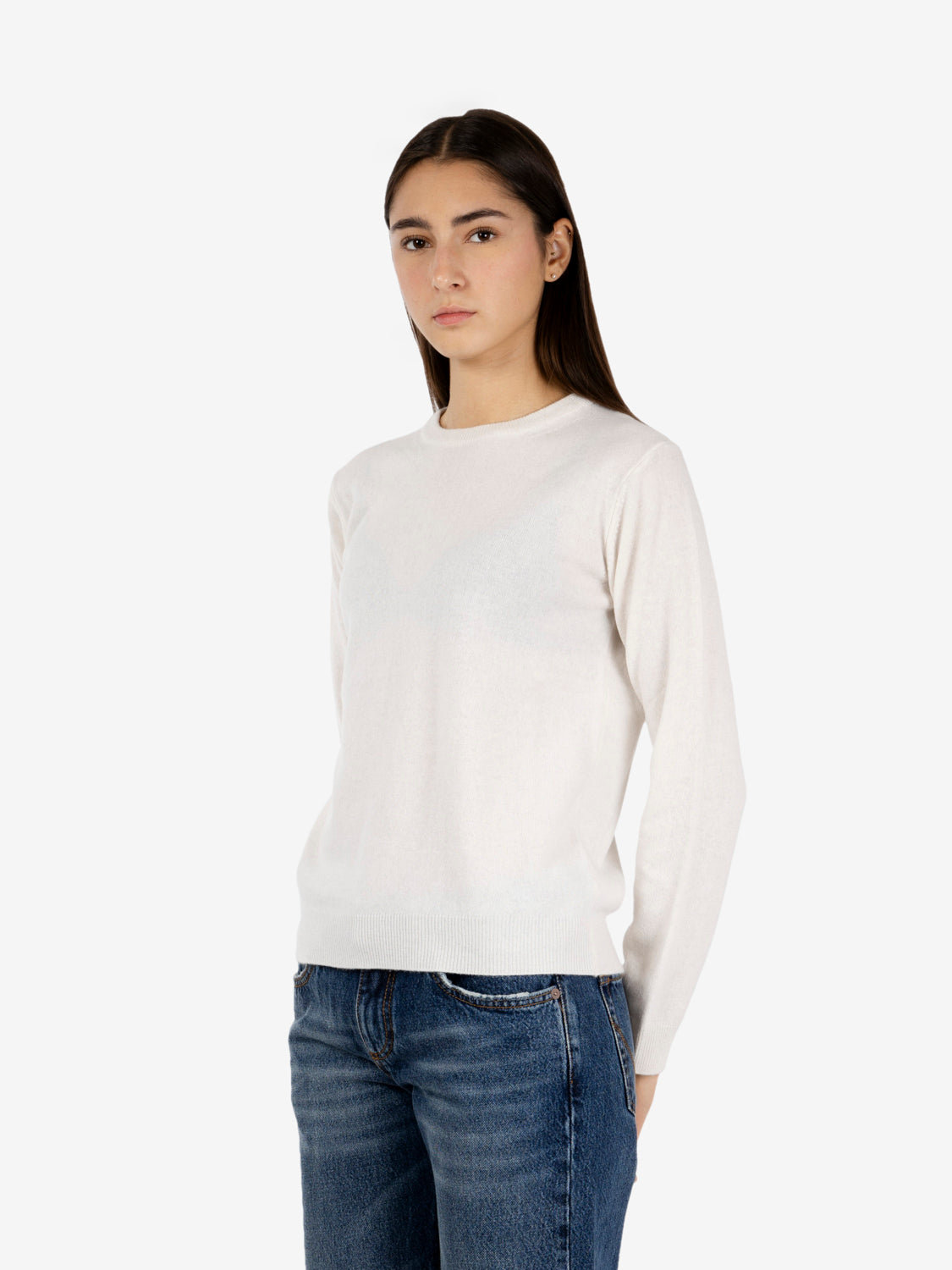 Milk-colored wool and cashmere sweater