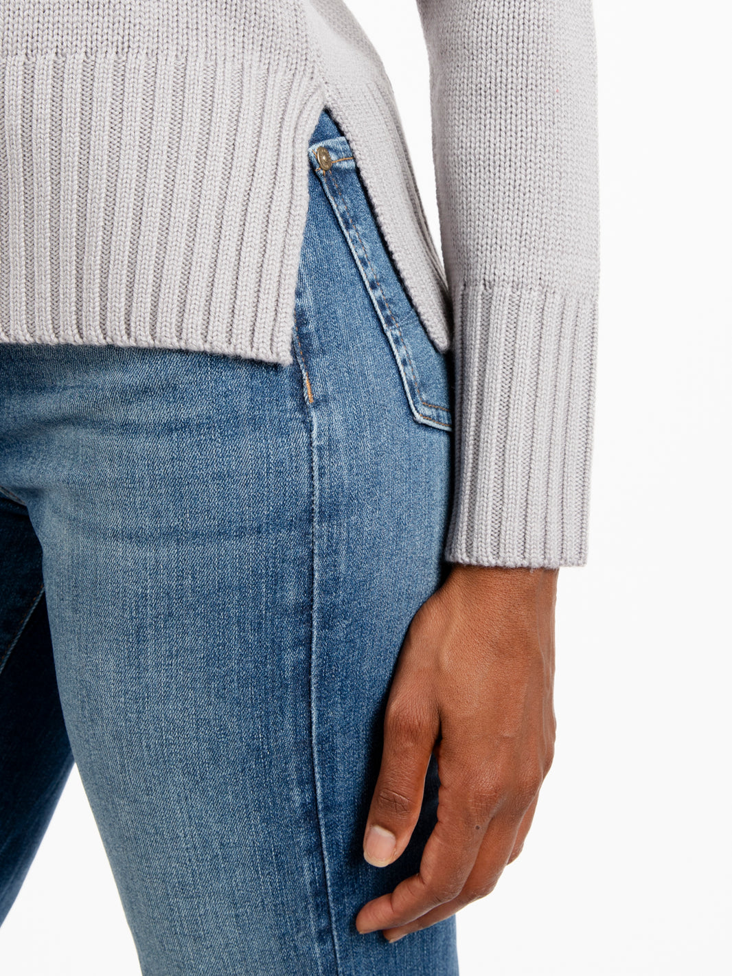 Maglione in lana scollo rotondo grigio perla