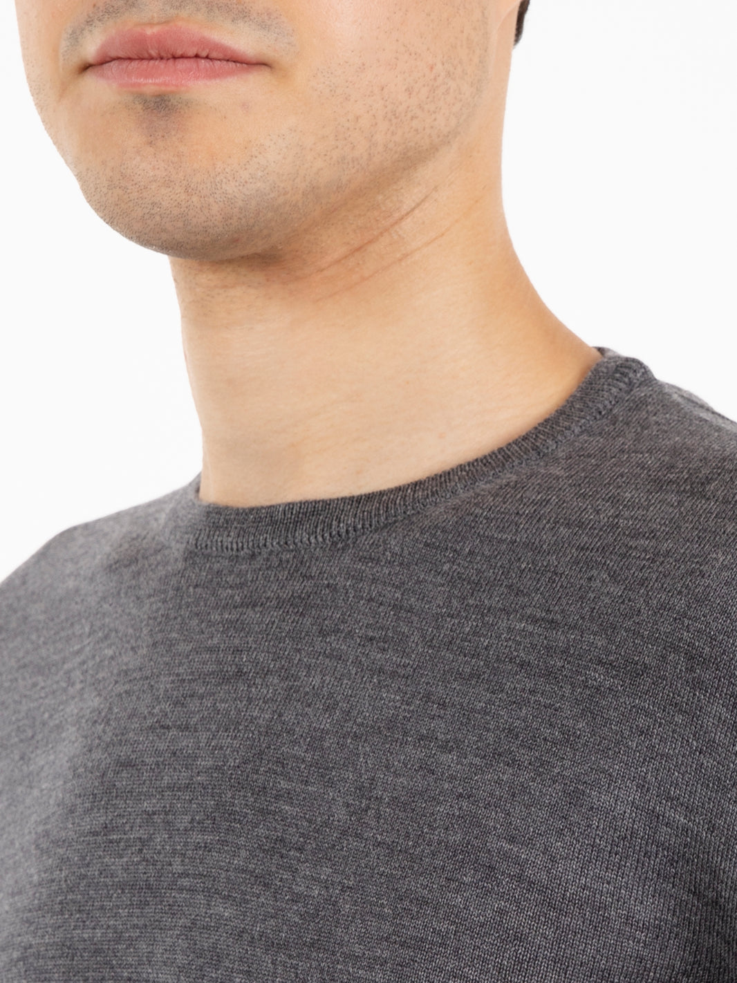 Maglione rasato girocollo grigio