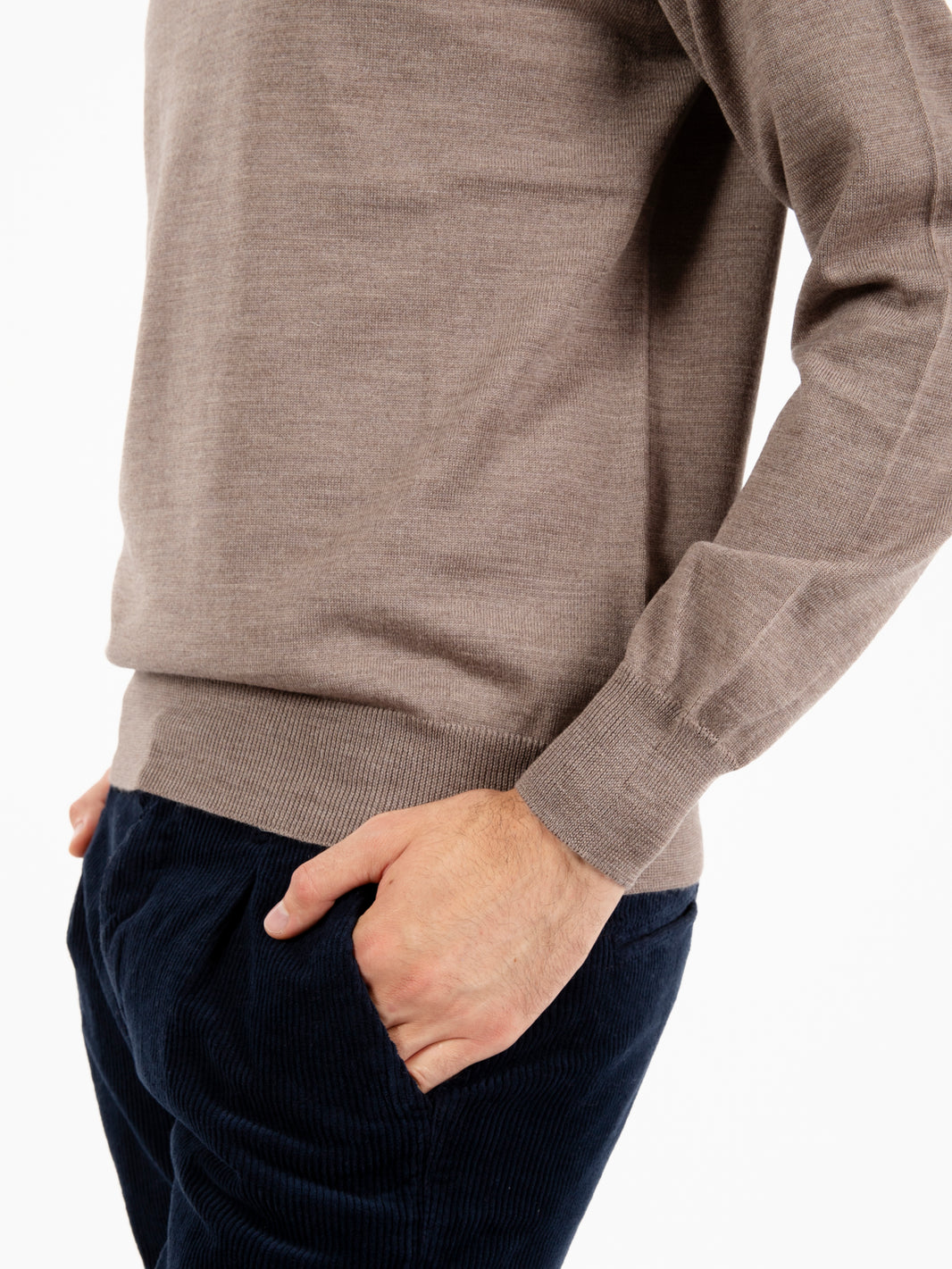 Maglione rasato girocollo noce