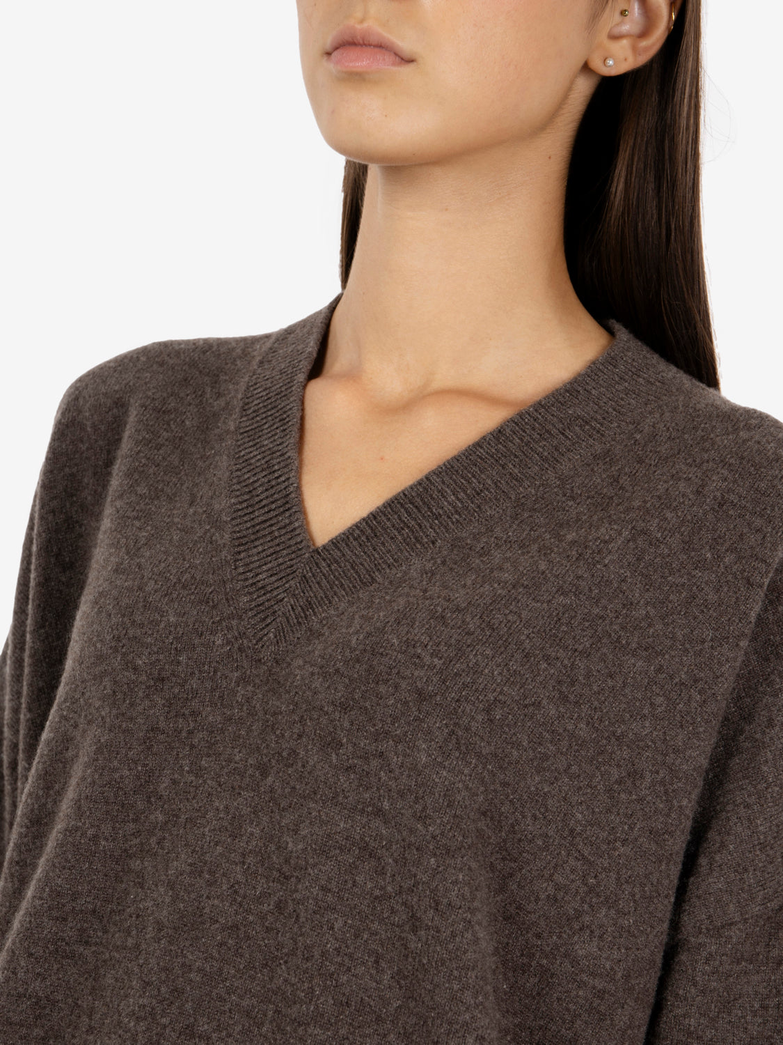 Maglione scollo V cashmere cacao