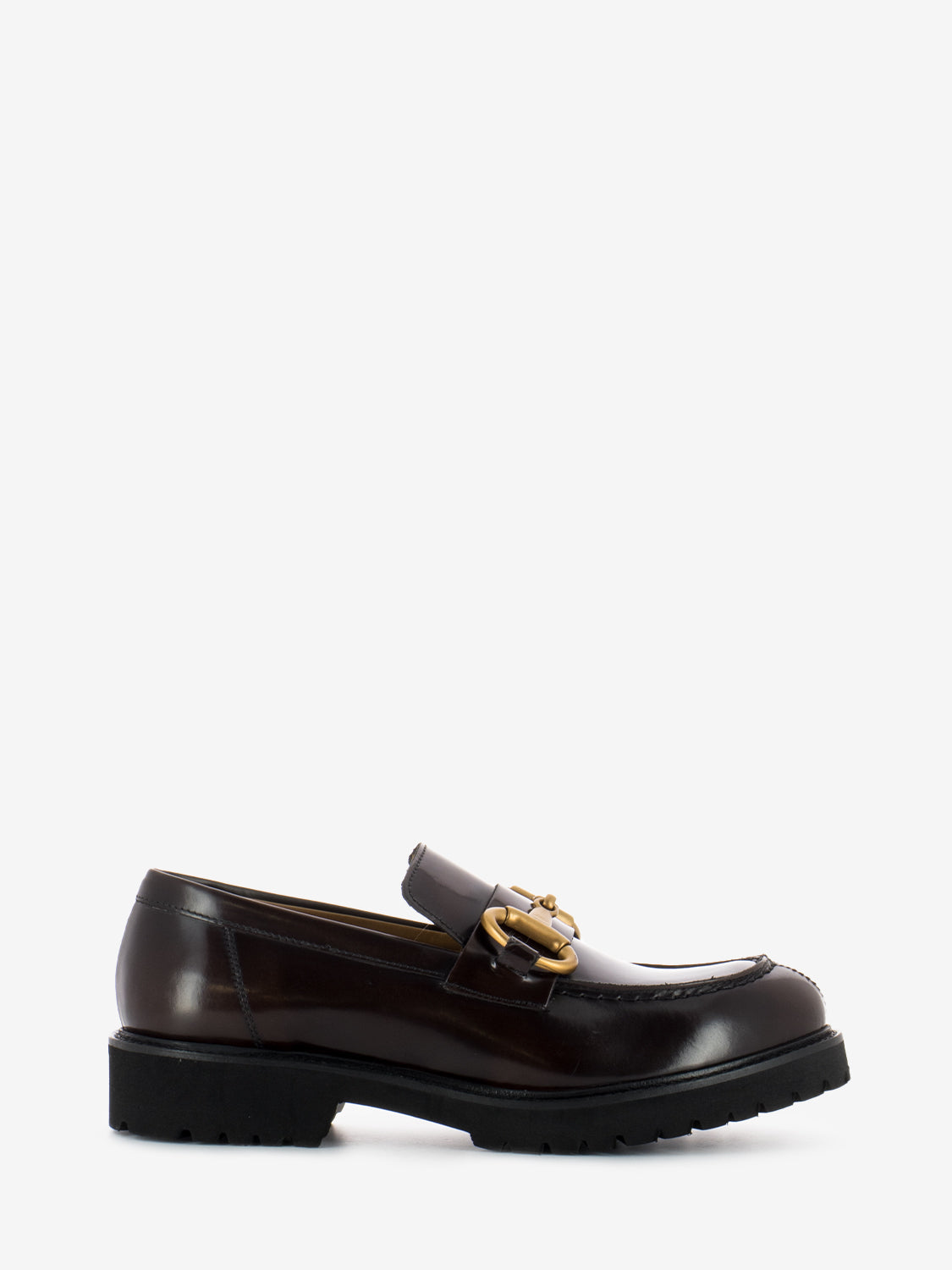Moccasins with dark brown clamp