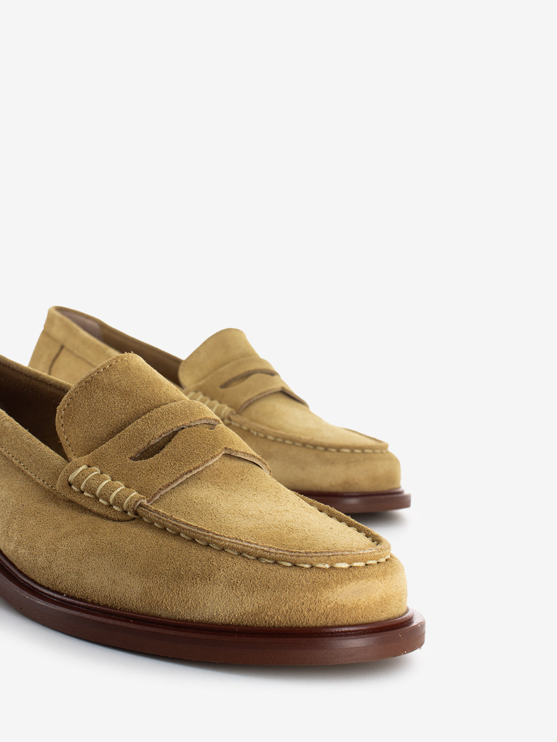 Mocassini Elsa in suede mandorla