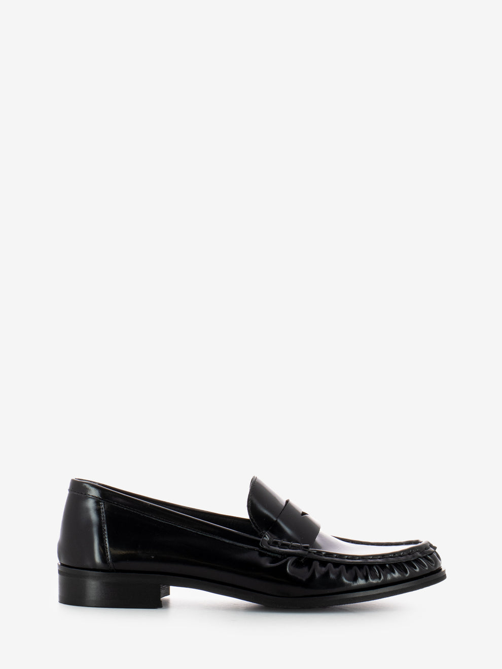 Flore moccasins in black abrasive leather