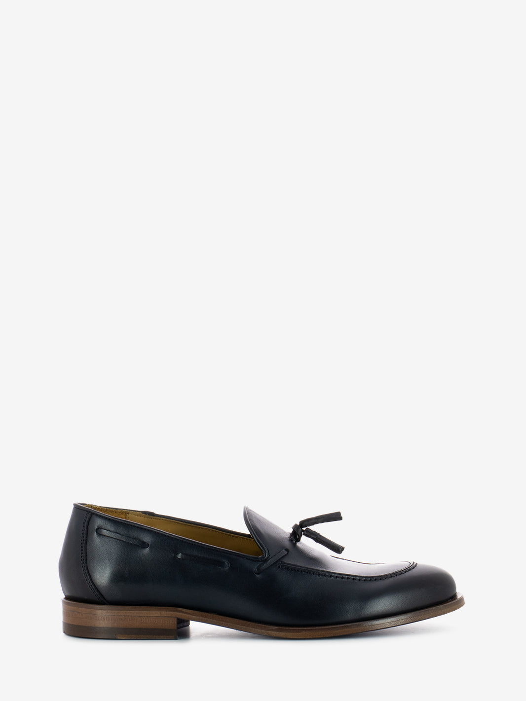 Leather moccasins with blue tassel