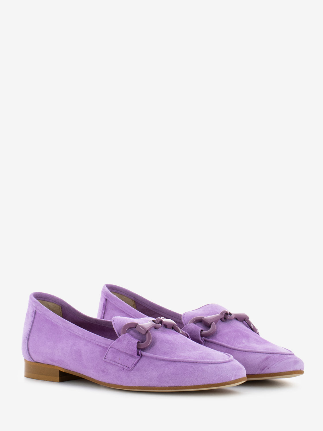 Suede moccasins with bouganville clamp