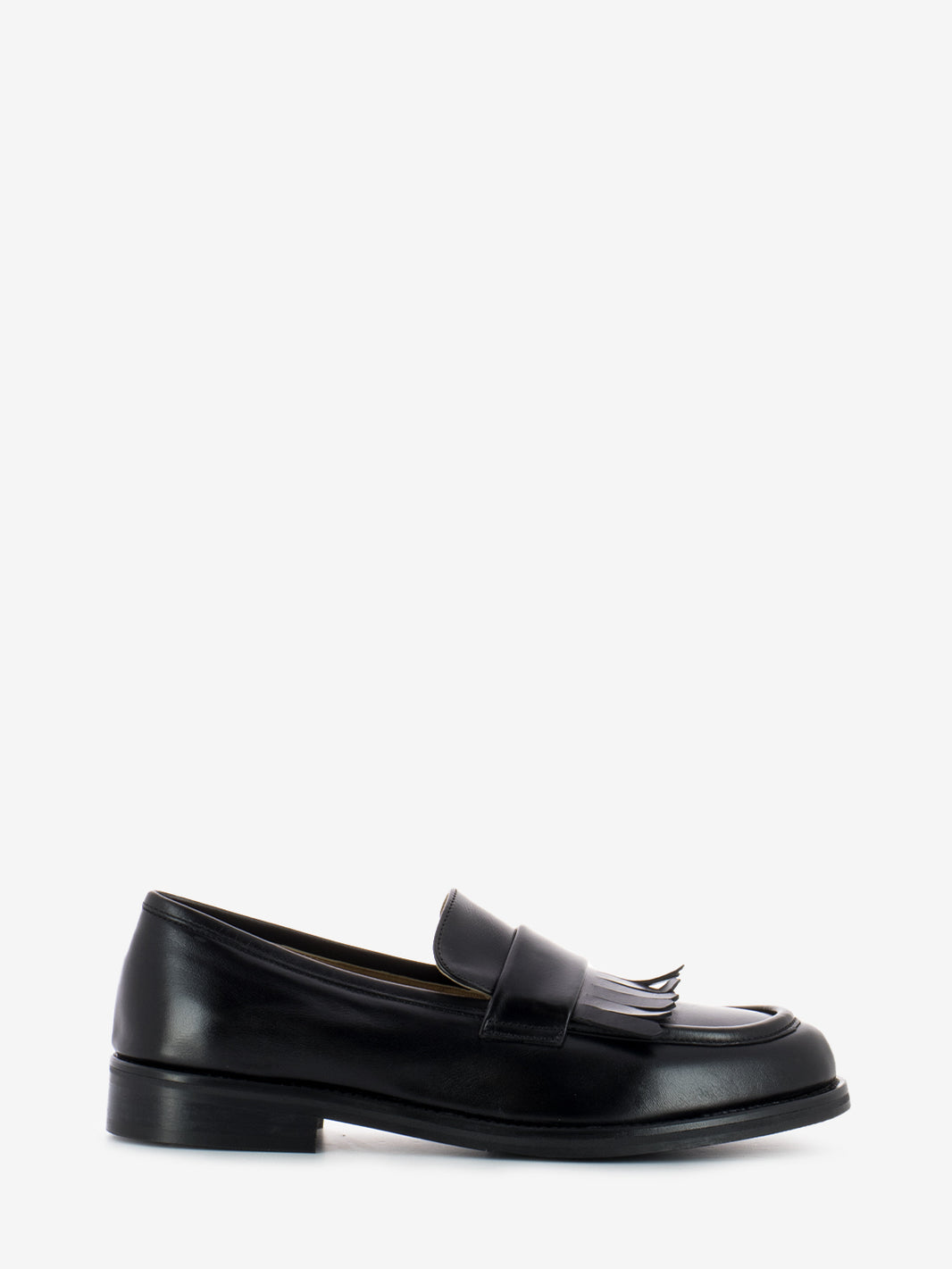 Sierra Moccasins with Black Fringe