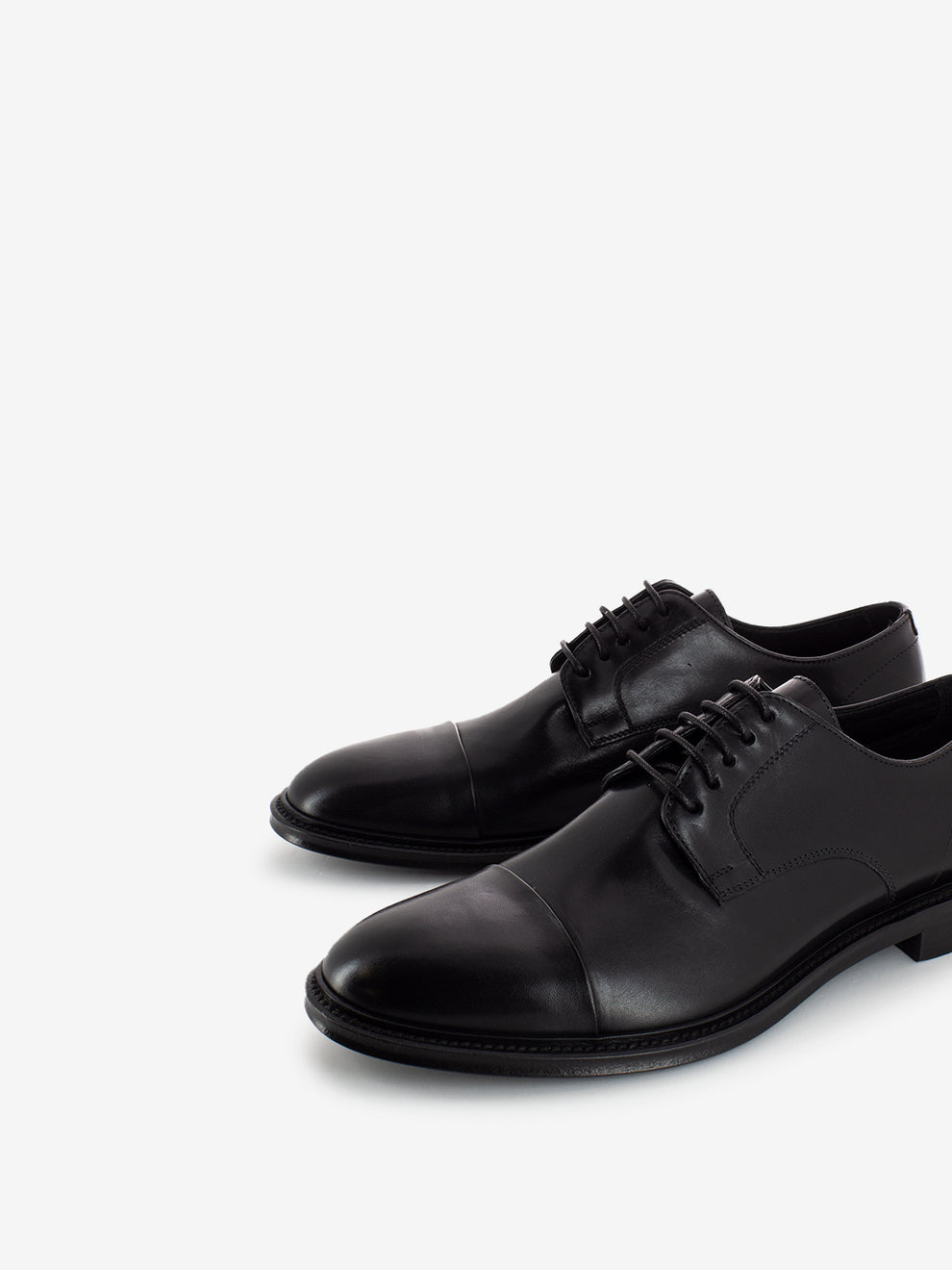 Oxford Montecarlo in black leather