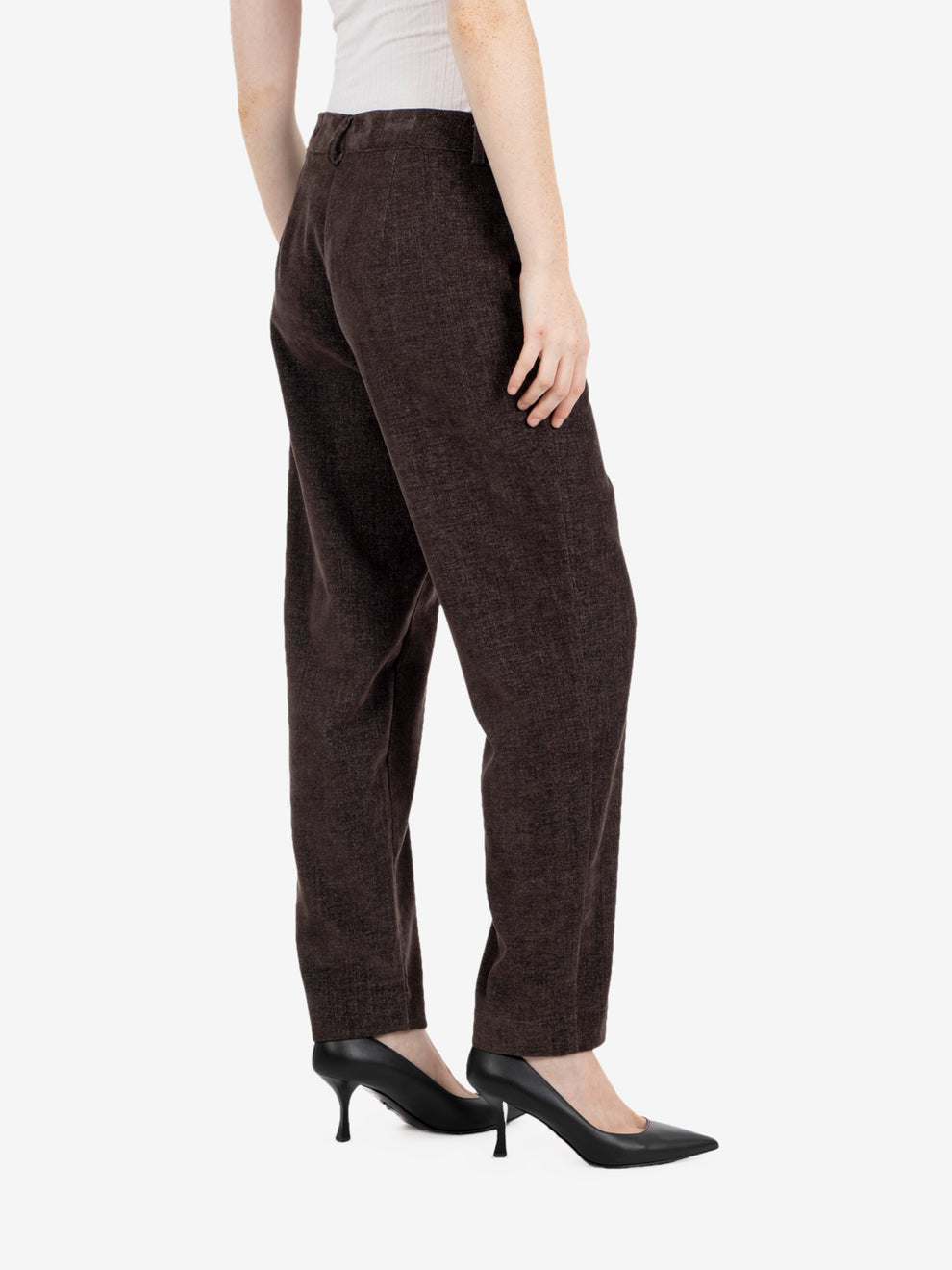 Pantaloni carrot fit marrone