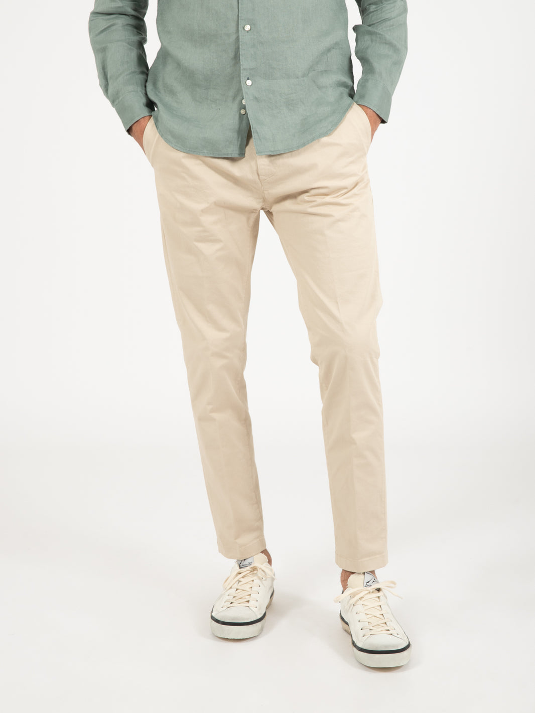 Pantaloni chino con pinces ecru