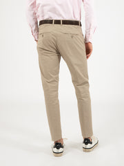 STIMM - Pantaloni chino con pinces tortora