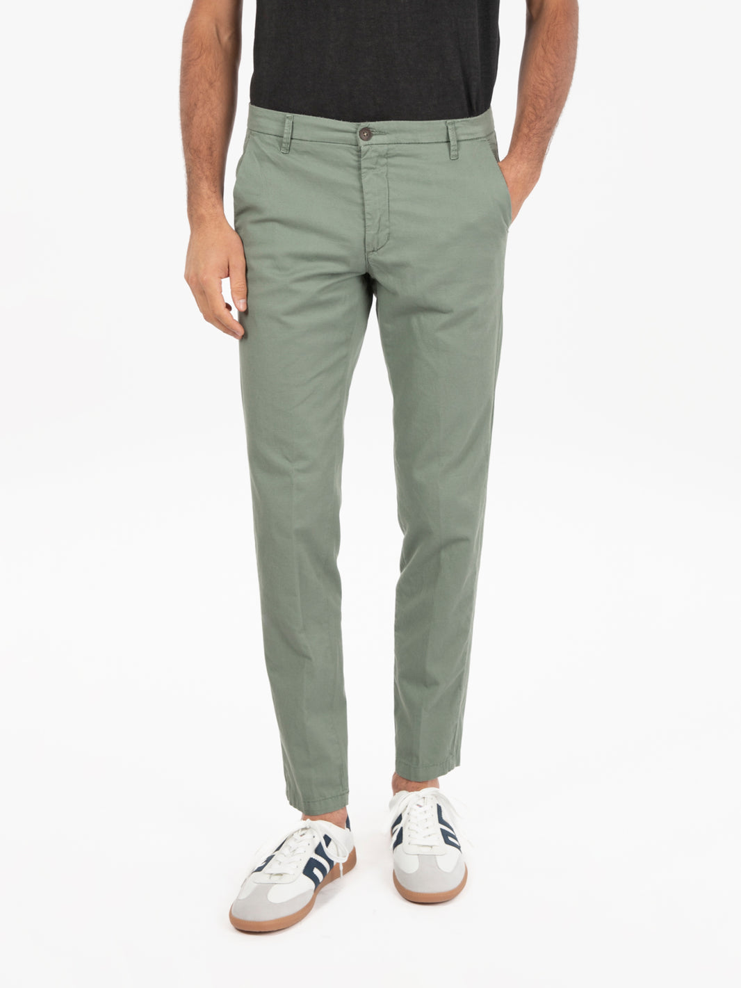 Pantaloni chino misto lino salvia