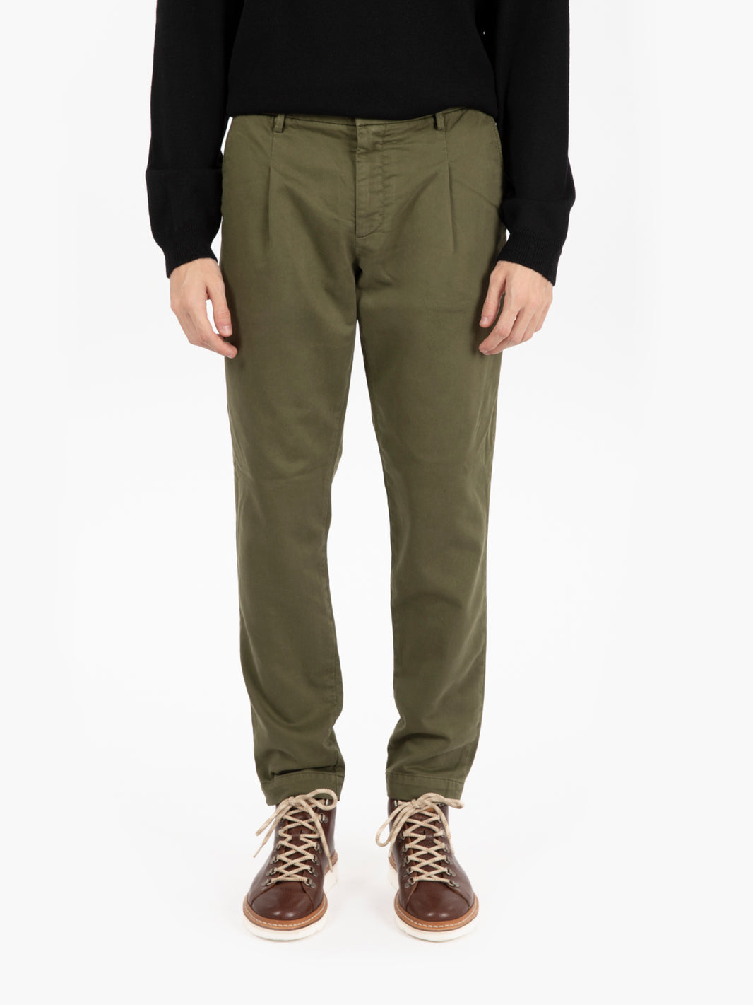Green elastic waist trousers