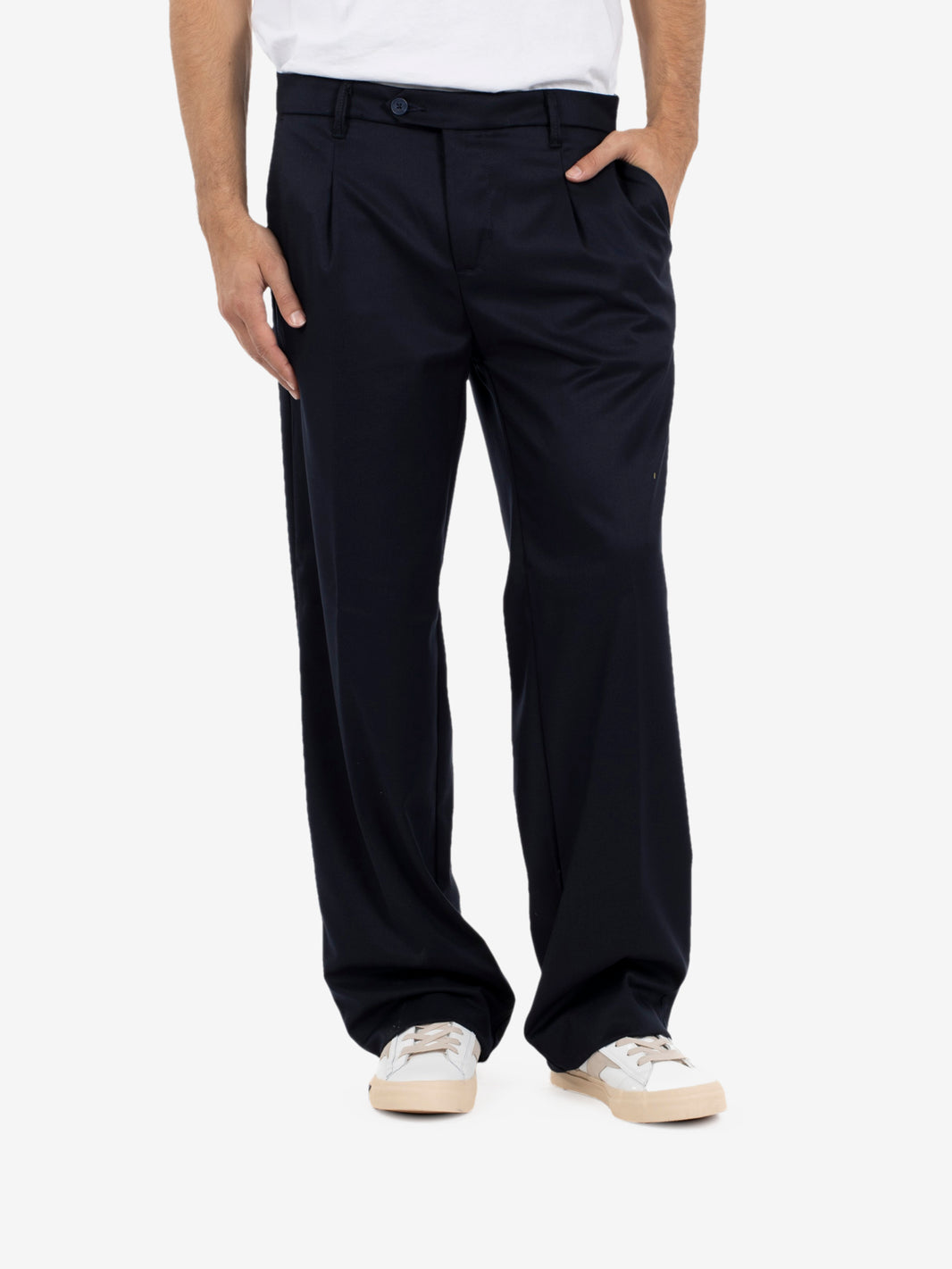 Genny blue pleated trousers