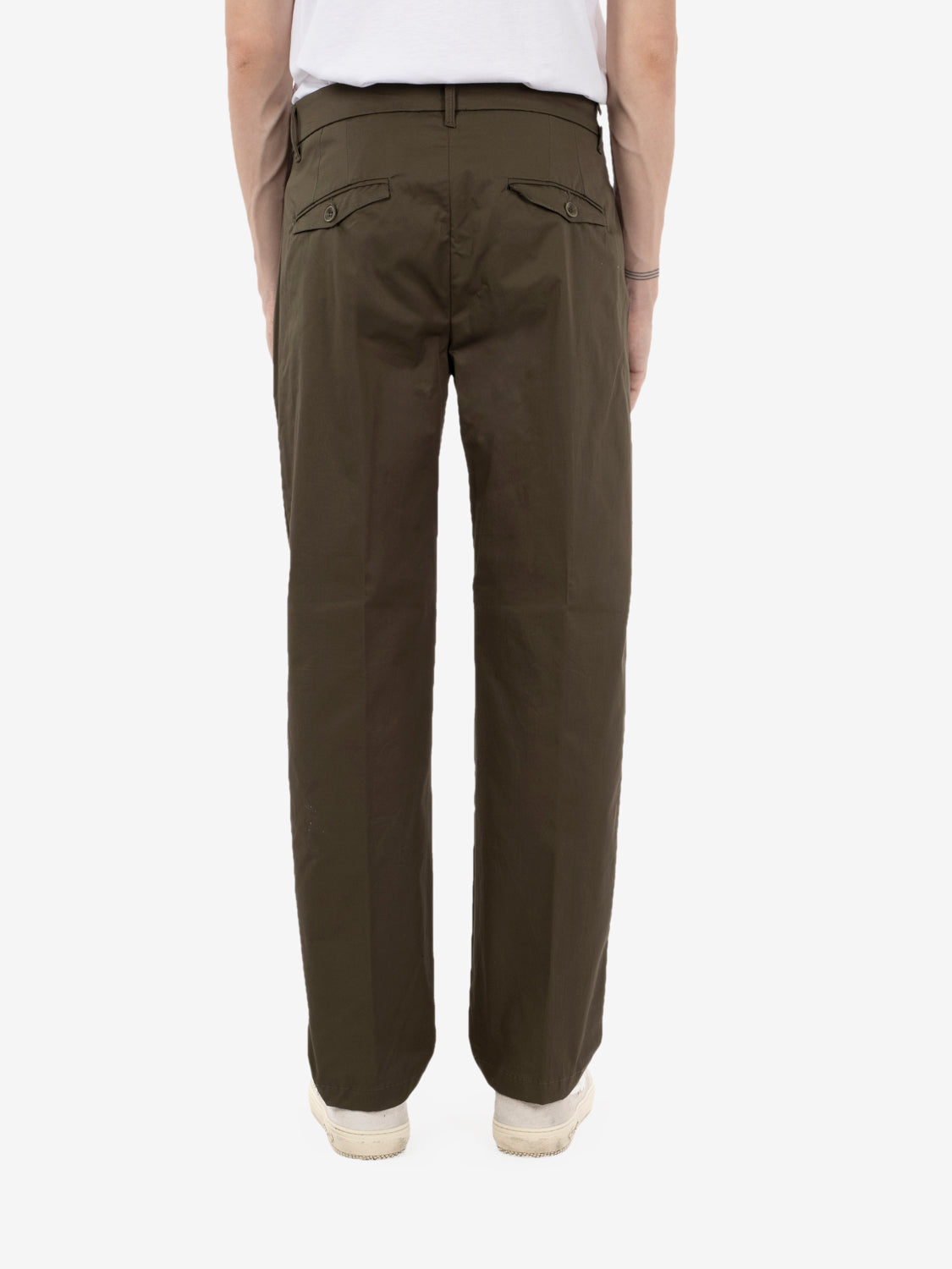 Pantaloni Nicky con pinces militare
