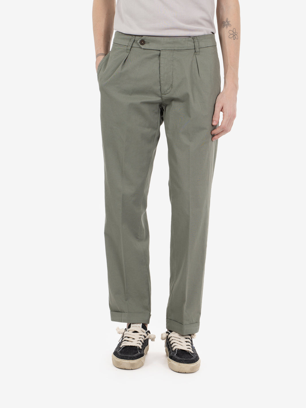 Pantaloni Nitro in misto lino con pinces salvia