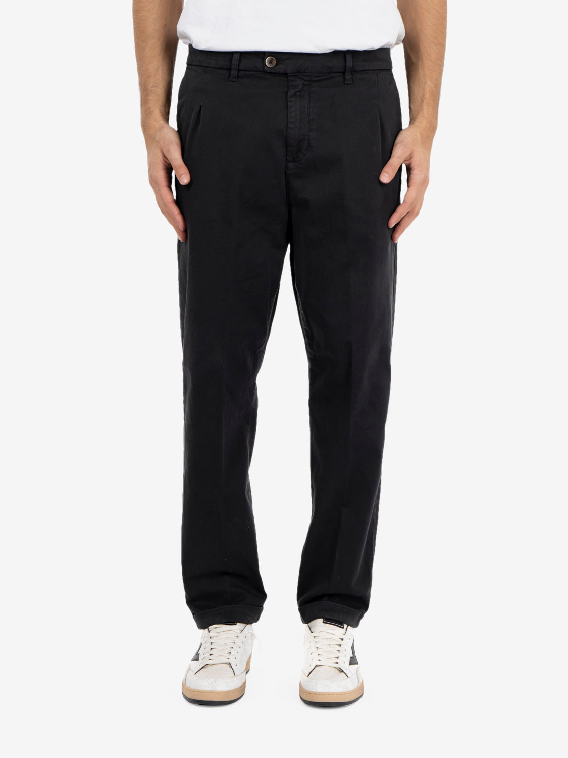 Pantaloni Rio in gabardina nero
